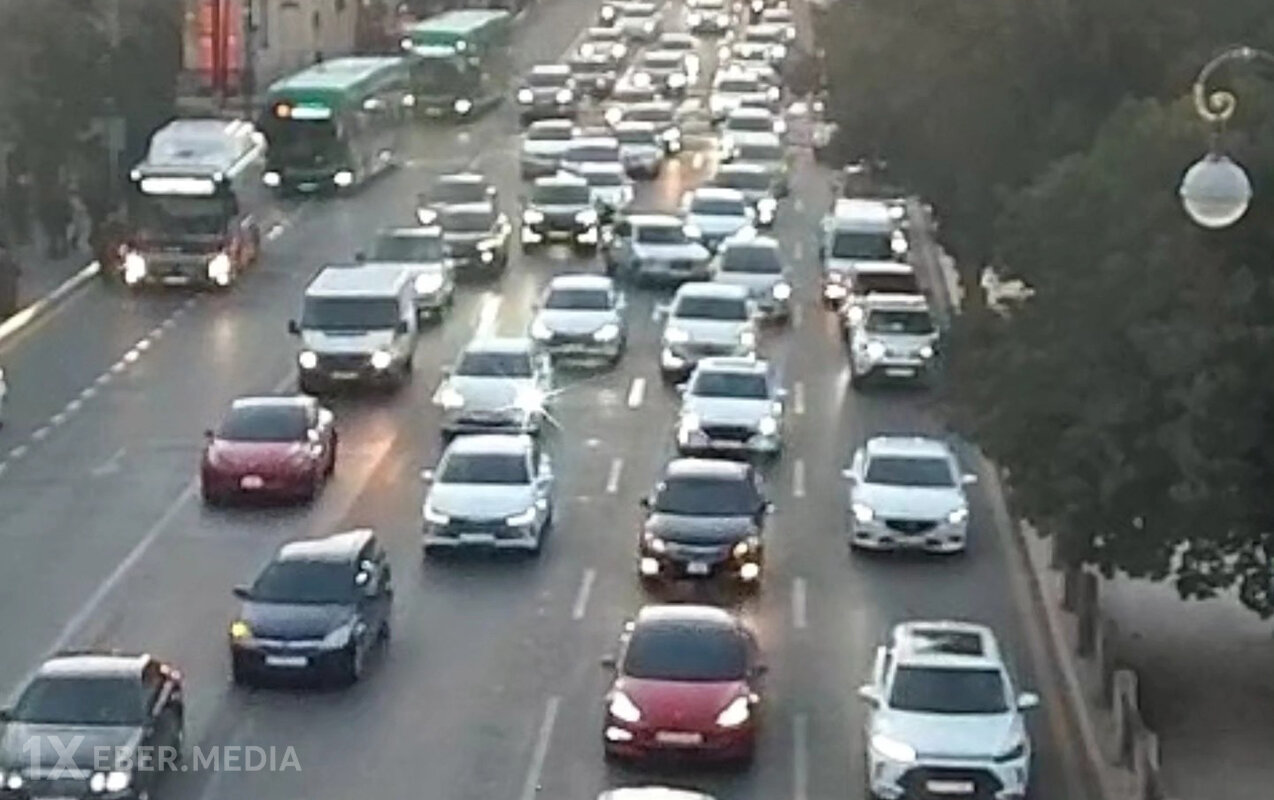 Yollarda tıxac var