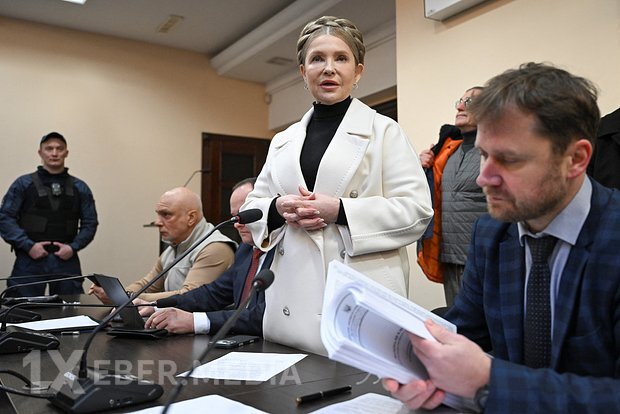 Məhkəmə Yuliya Timoşenkonu girov müqabilində azadlığa buraxdı və onun Kiyev bölgəsini tərk etməsinə qadağa qoydu. Keçmiş baş nazir Ukraynadakı faşist rejimdən danışdı