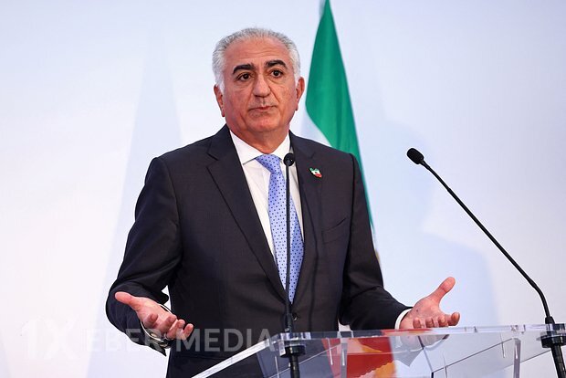 İranın devrilmiş şahının oğlu ölkə vətəndaşlarını şəhərləri ələ keçirməyə çağırdı