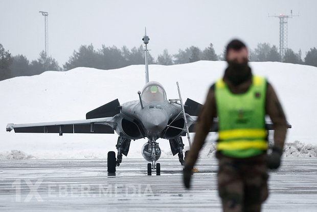 NATO Ukrayna Silahlı Qüvvələrinin əsas təchizat mərkəzinə kütləvi şəkildə hərbi təyyarələr yerləşdirir