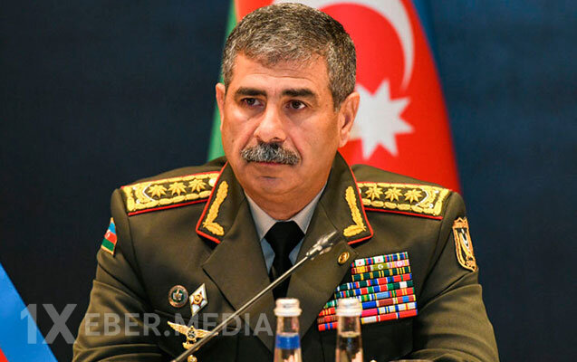 Zakir Həsənov Qazaxıstanın yeni hərbi attaşesi ilə görüşdü