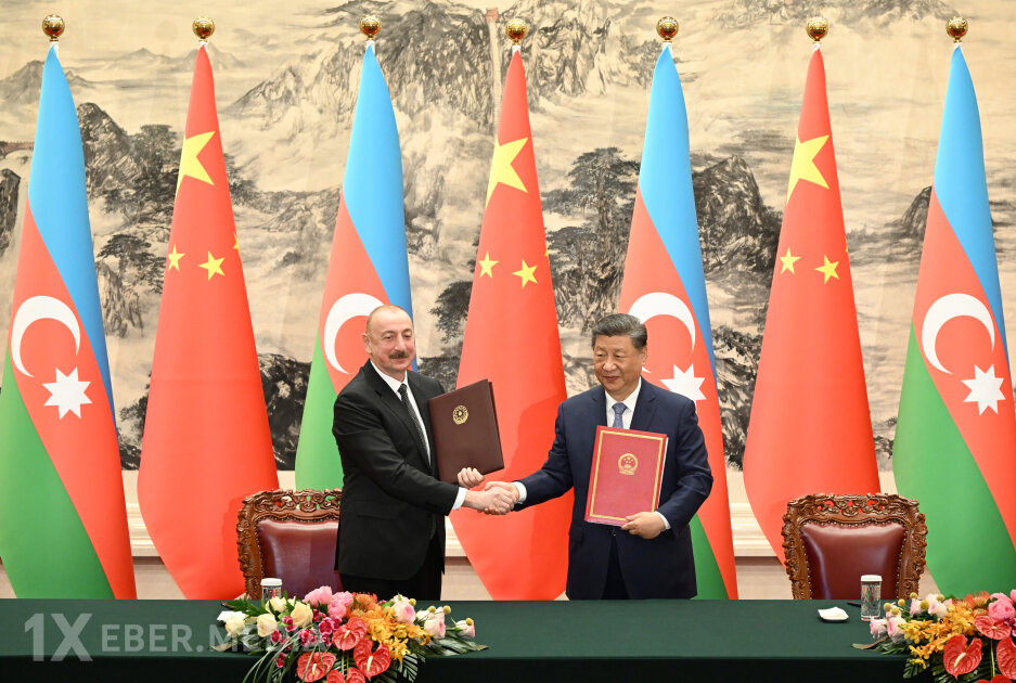 İlham Əliyev Çin liderini təbrik etdi