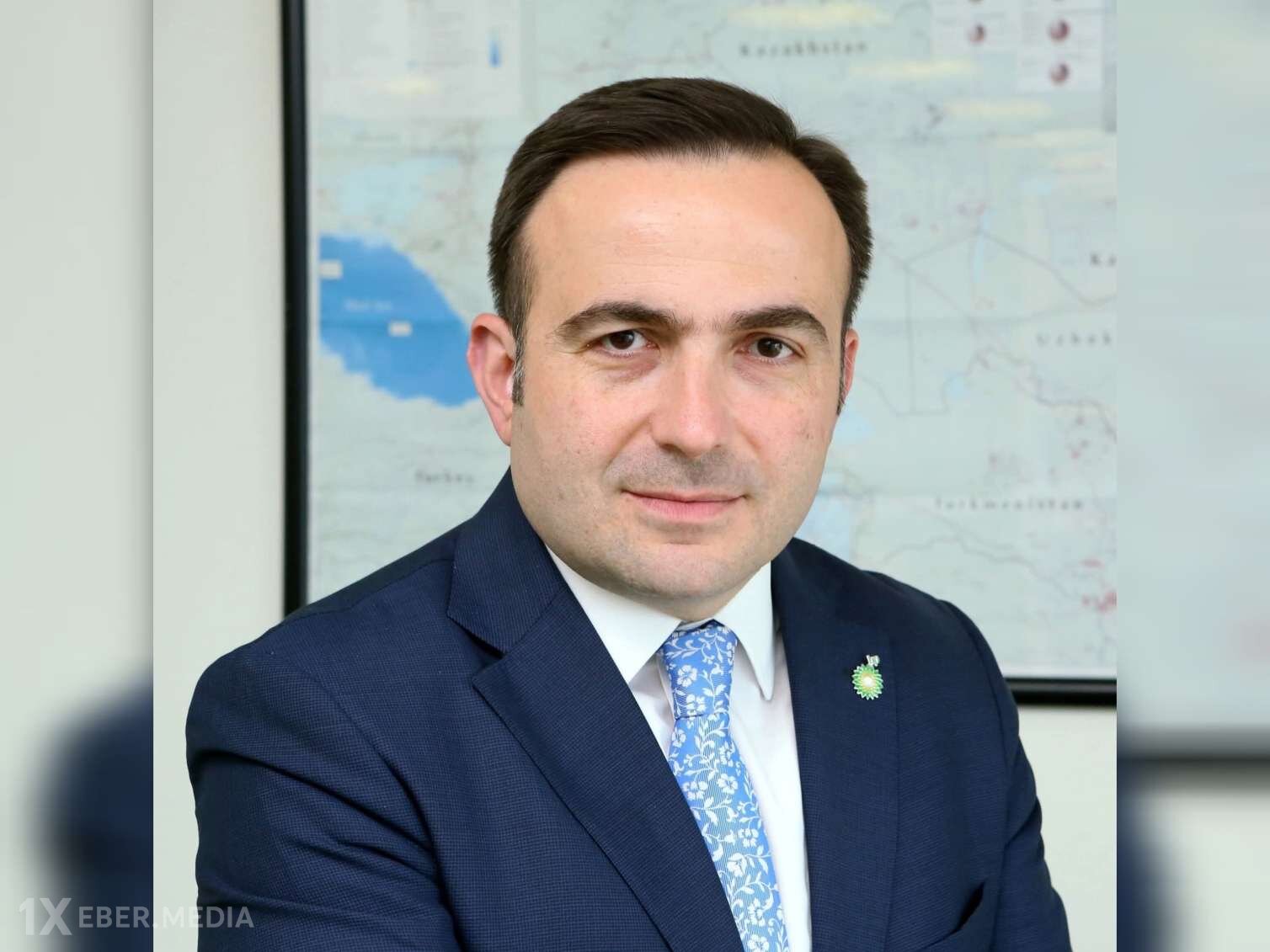 Bəxtiyar Aslanbəyli bu titula layiq görülmüş ilk azərbaycanlı oldu