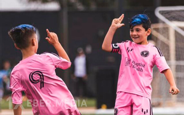 Messi və Suaresin övladlarının qol sevinci gündəm oldu - Foto