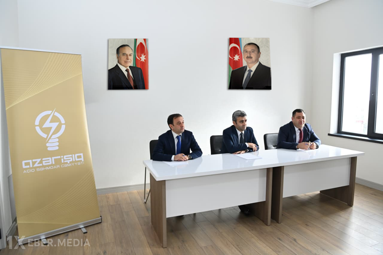 “Azərişıq” nümayəndələri Xankəndidə sahibkarlarla görüşdü