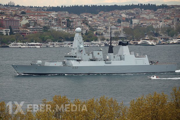 Böyük Britaniya Rusiya ilə müharibəyə hazırlaşmaqda ittiham olunur