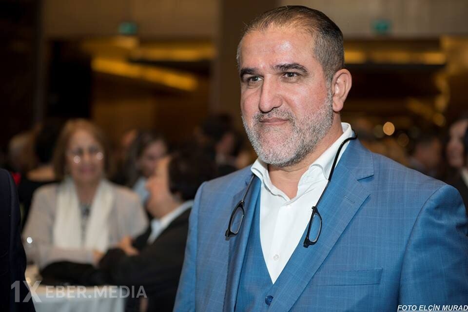 Rauf Arifoğlu İsveçrədə mühacirətdə yaşayan şəxsi məhkəməyə verib