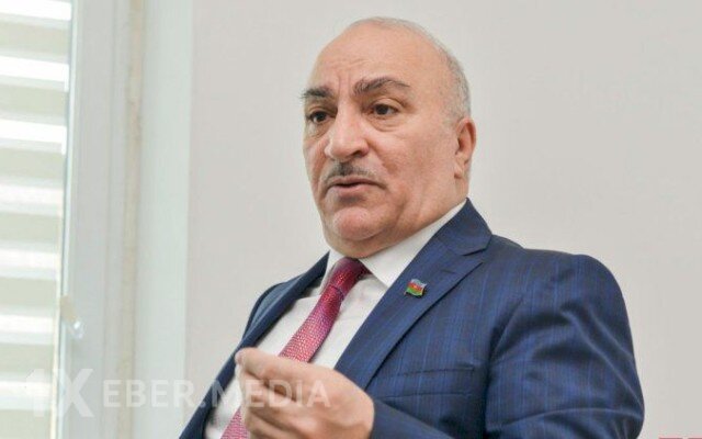 "Aliment alır və sərbəst həyat tərzi keçirir" - Eks-deputat boşanmalardan danışdı