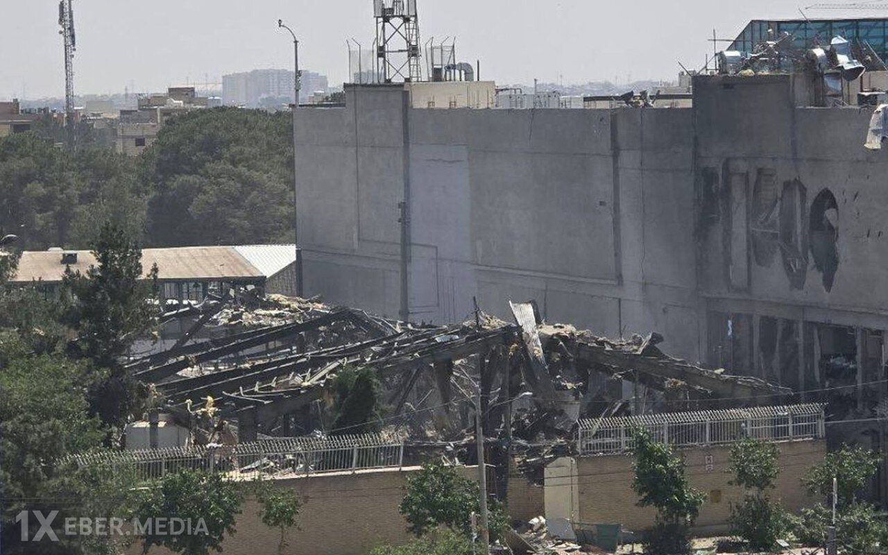 İsfahanda fabrik vuruldu - Ölənlər var