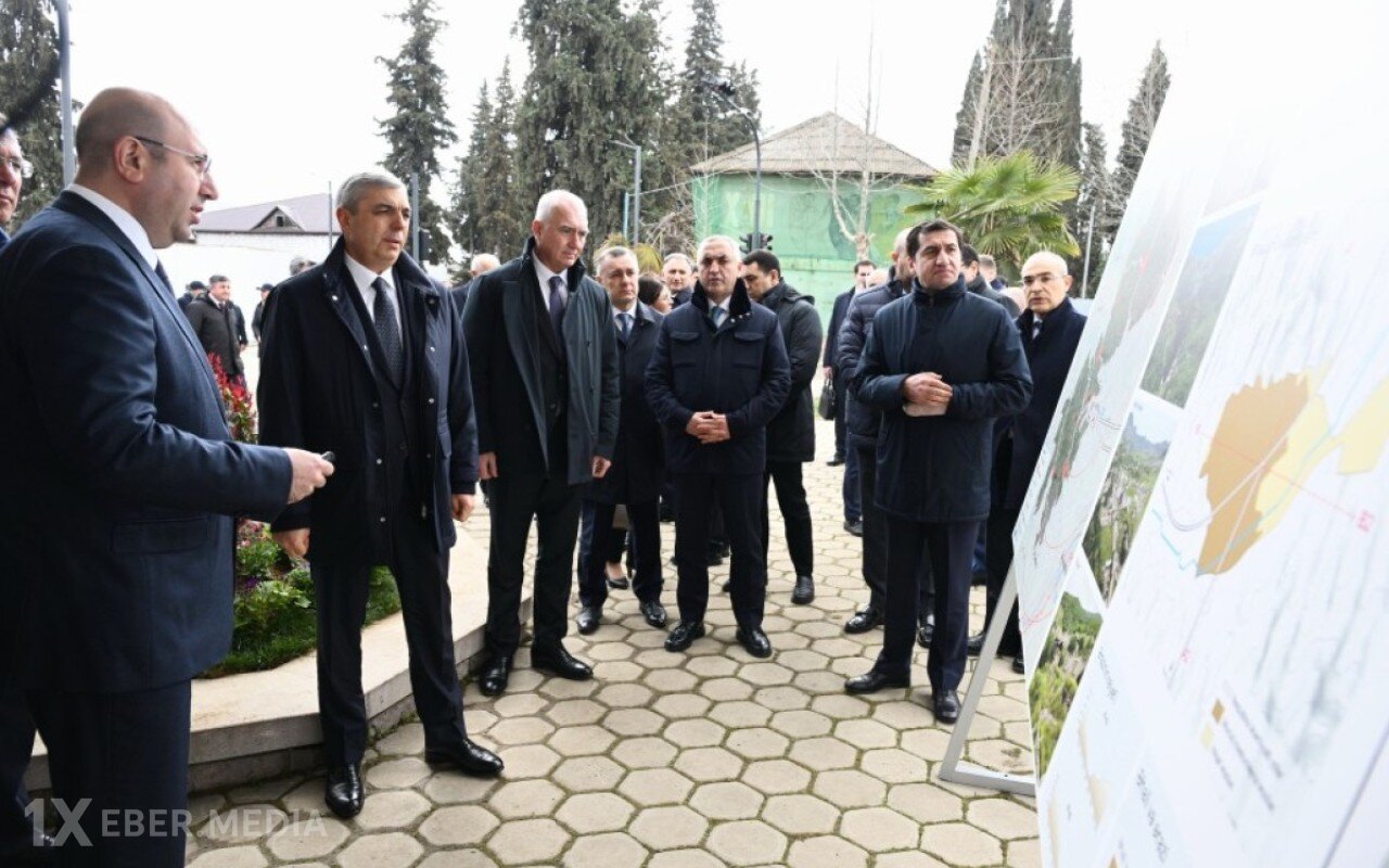 Əlaqələndirmə Qərargahının üzvləri Xocavənd şəhərinin Baş planı ilə tanış oldular - FOTO