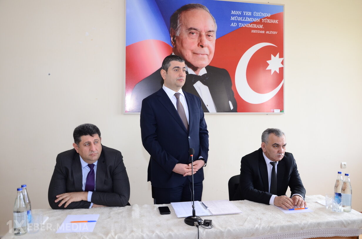 Elşən Həsənli Sığırlı kənd sakinləri ilə görüşdü