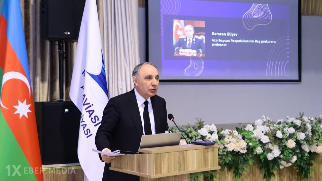 Kamran Əliyev tələbələrlə görüşdü