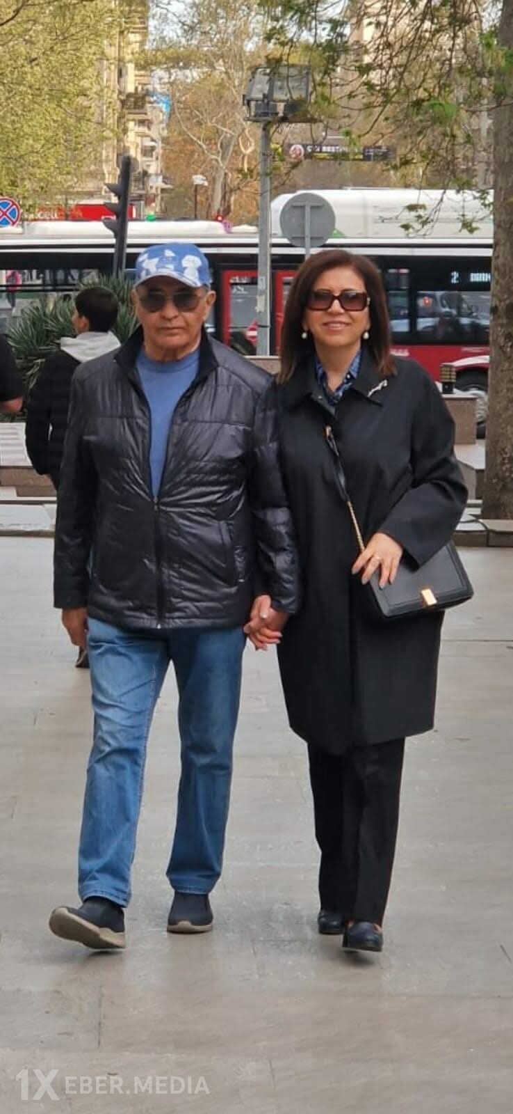 Bahar Muradova əri ilə görüntüləndi...