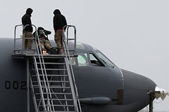 B-52 uçuşları ABŞ-ın İran əməliyyatlarında effektivliyinin limitini göstərir