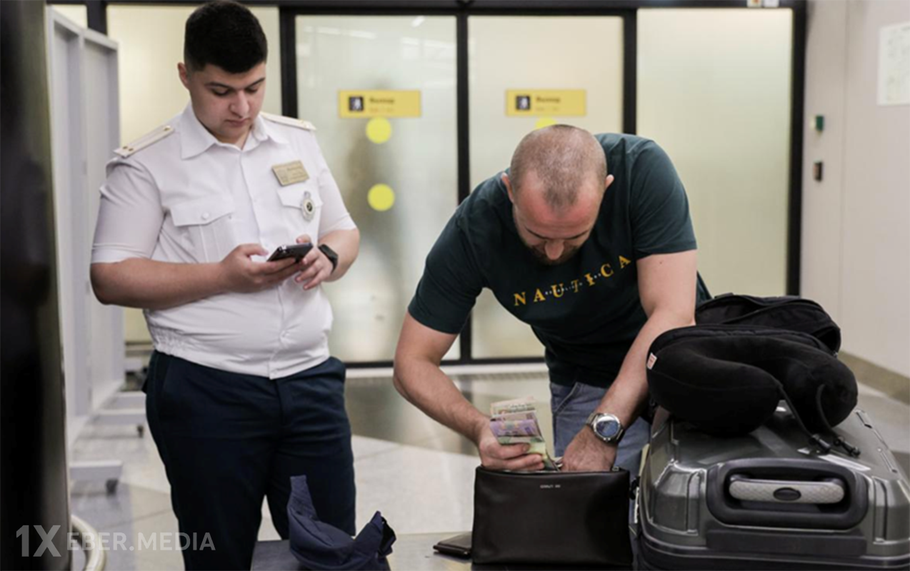 Putin 100 min dollardan çox nağd pulun çıxarılmasını - Qadağan etdi