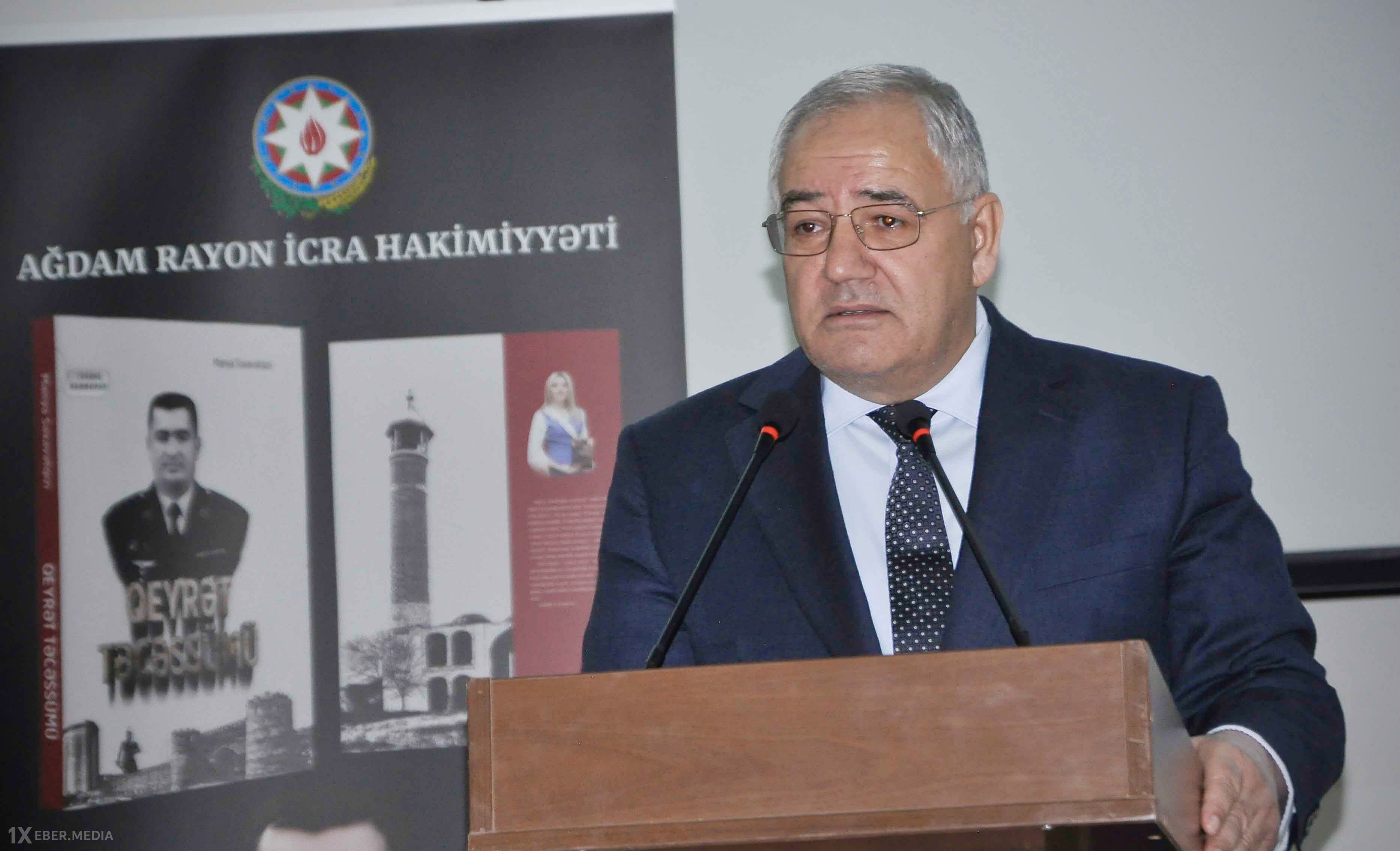 Vaqif Həsənov 54 nəfəri işdən çıxardı