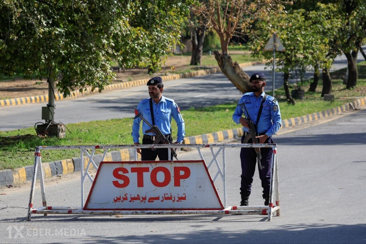 Pakistan hakimiyyəti paytaxtda hərəkətə ciddi məhdudiyyətlər tətbiq edib