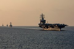 ABŞ-ın "Dwight Eisenhower" təyyarədaşıyan gəmisi alovlanıb