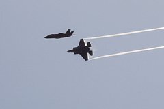 İran səmasında vurulan qırıcı təyyarənin pilotunun xilas edilməsi barədə məlumat yayılıb