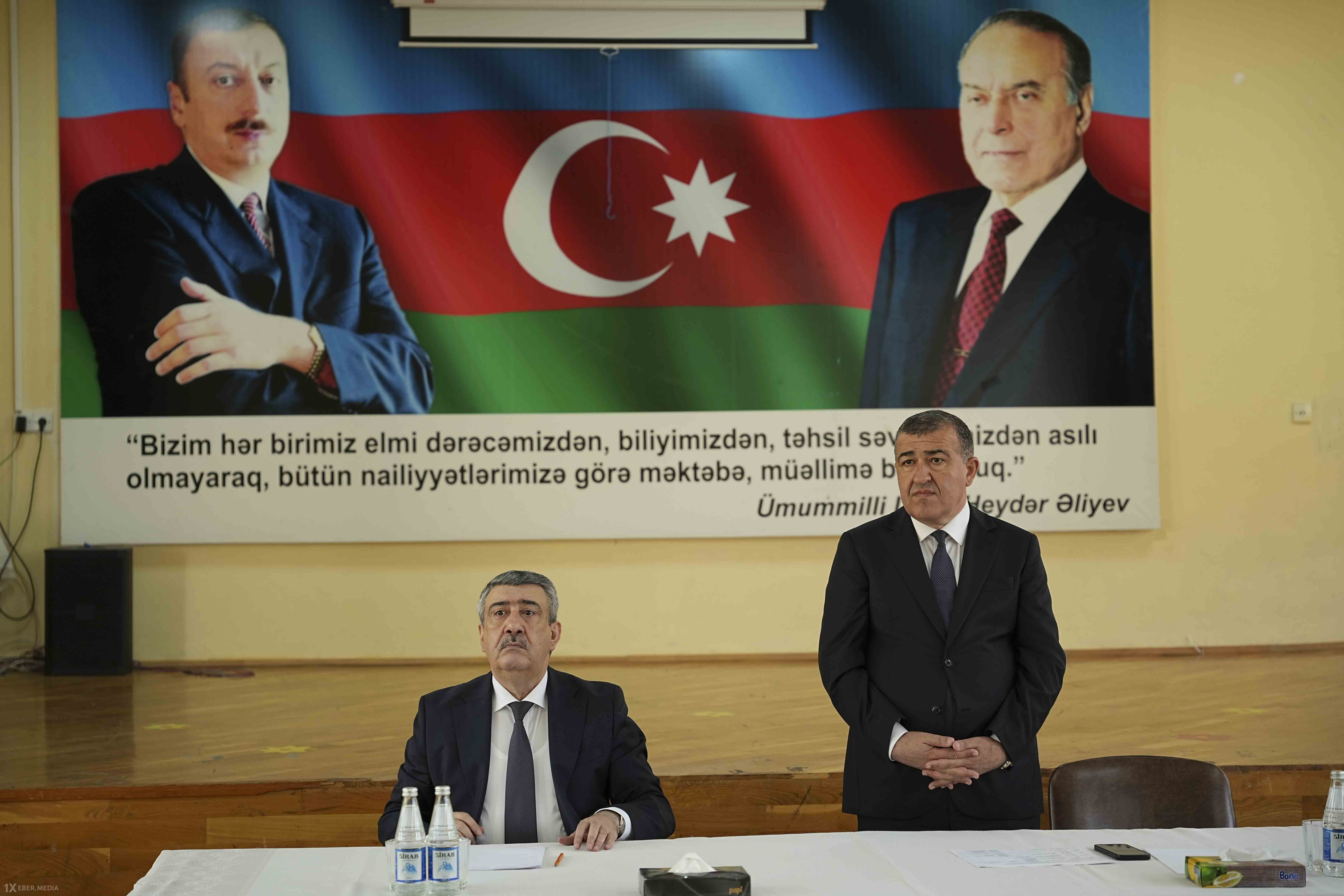 Rafiq Quliyev 249 saylı tam orta məktəbdə vətəndaşlarla görüşüb
