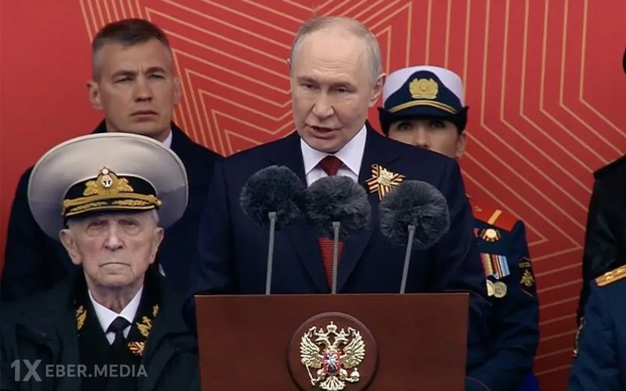 Putin Qırmızı Meydandakı paradda çıxış edib - VİDEO