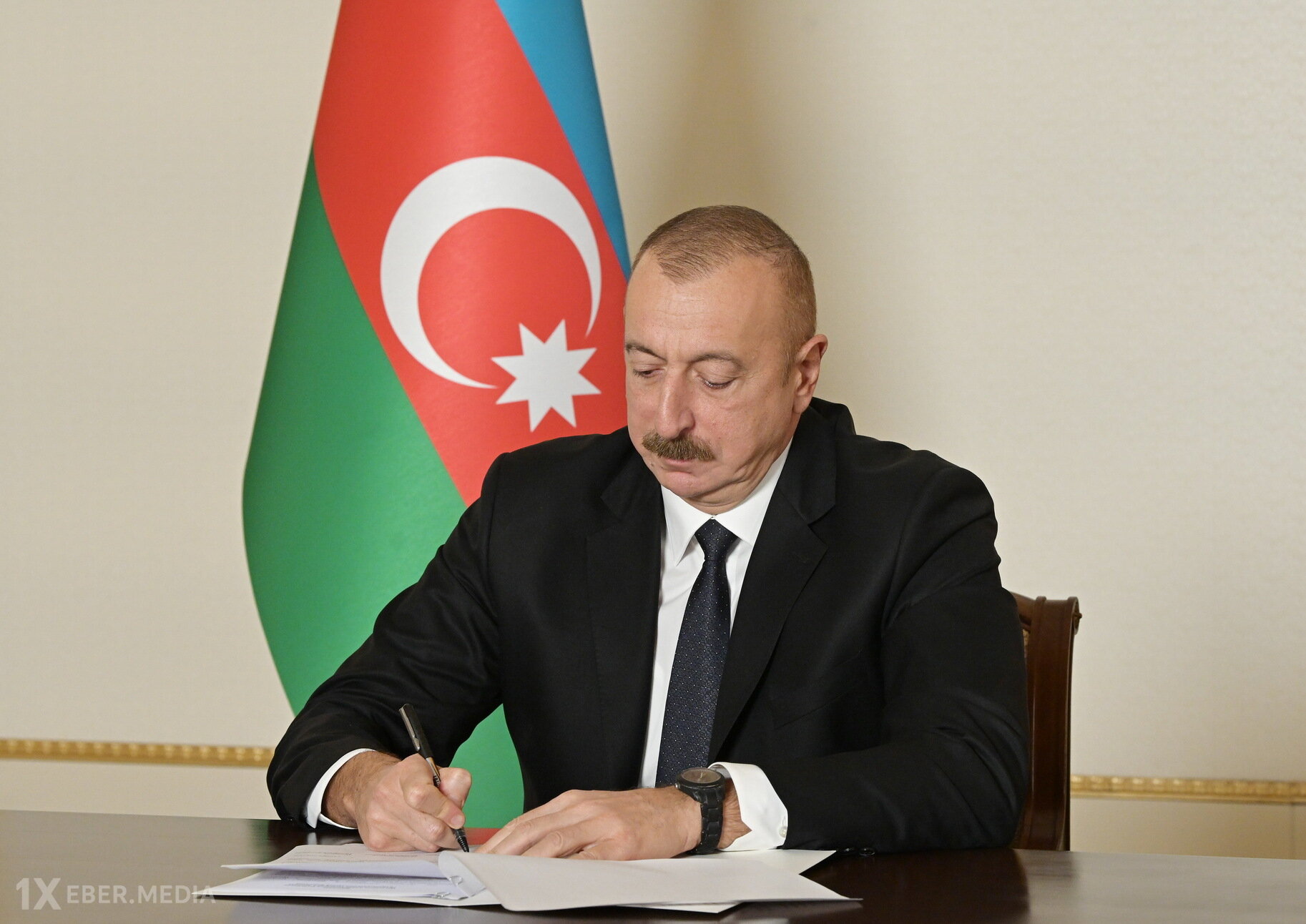 Prezidentdən yüksək səviyyəli nümayəndə heyətlərinin səfərləri ilə bağlı FƏRMAN