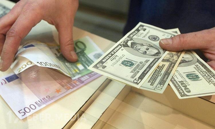 Zənginlər dollardan imtina edir - Səbəb?