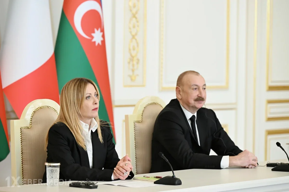 Meloni: Ermənistanla münasibətlər mövzusunu müzakirə etdik