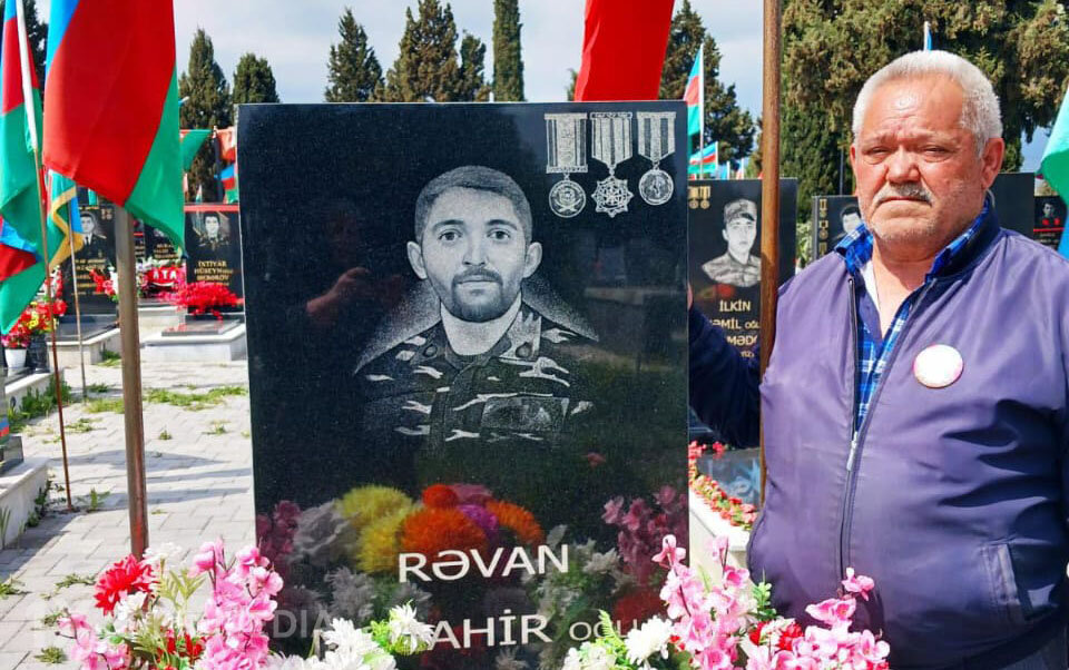 Şəhid atası vəfat etdi