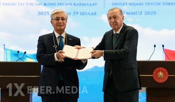 Qazaxıstanda Ərdoğana dövlət ordeni verildi
