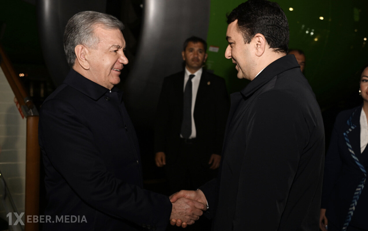 Mirziyoyev Bakıda