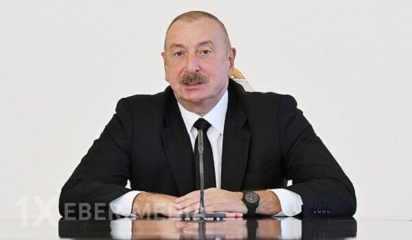 İrəvanda sammit: İlham Əliyev çıxış etdi