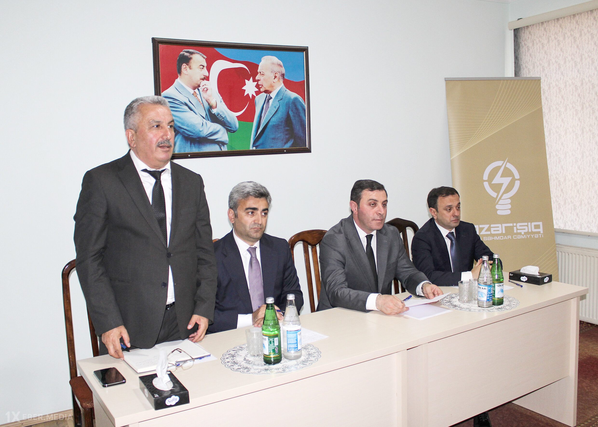 “Azərişıq” ASC-nin nümayəndələri Naxçıvanda fermer və sahibkarlarla  görüşüb