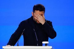 Zelenski ABŞ şirkətlərini Rusiya ilə əlbir olmaqda ittiham etdi