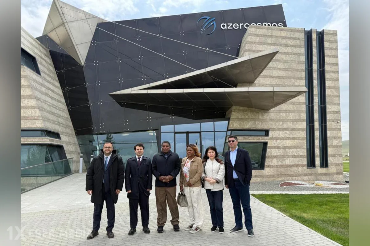 Martin Çunqonq "Azərkosmos"un Əsas Yerüstü Peyk İdarəetmə Mərkəzində olub