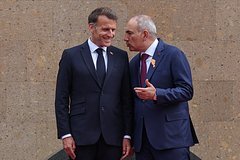 Paşinyan niyə Zelenski ilə danışıqlar aparır və Rusiya ilə razılaşmaları pozur?