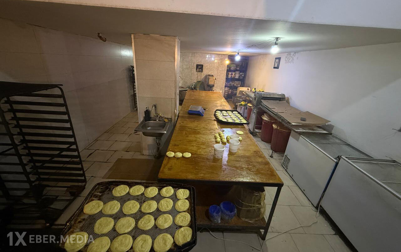 Bakıda məktəbdə 7 şagird qoğaldan zəhərlənib