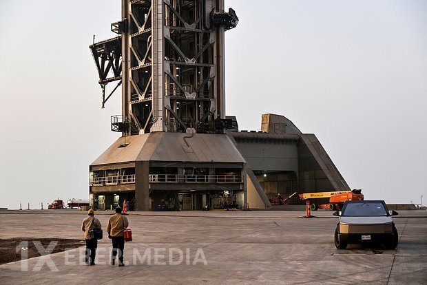 SpaceX 12-ci Ulduz Gəmisinin buraxılışını təxirə saldı