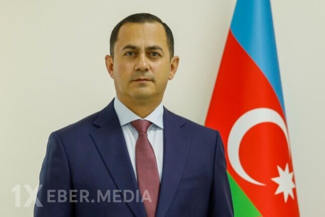 Gömrük Komitəsi bu məmuru cərimələdi