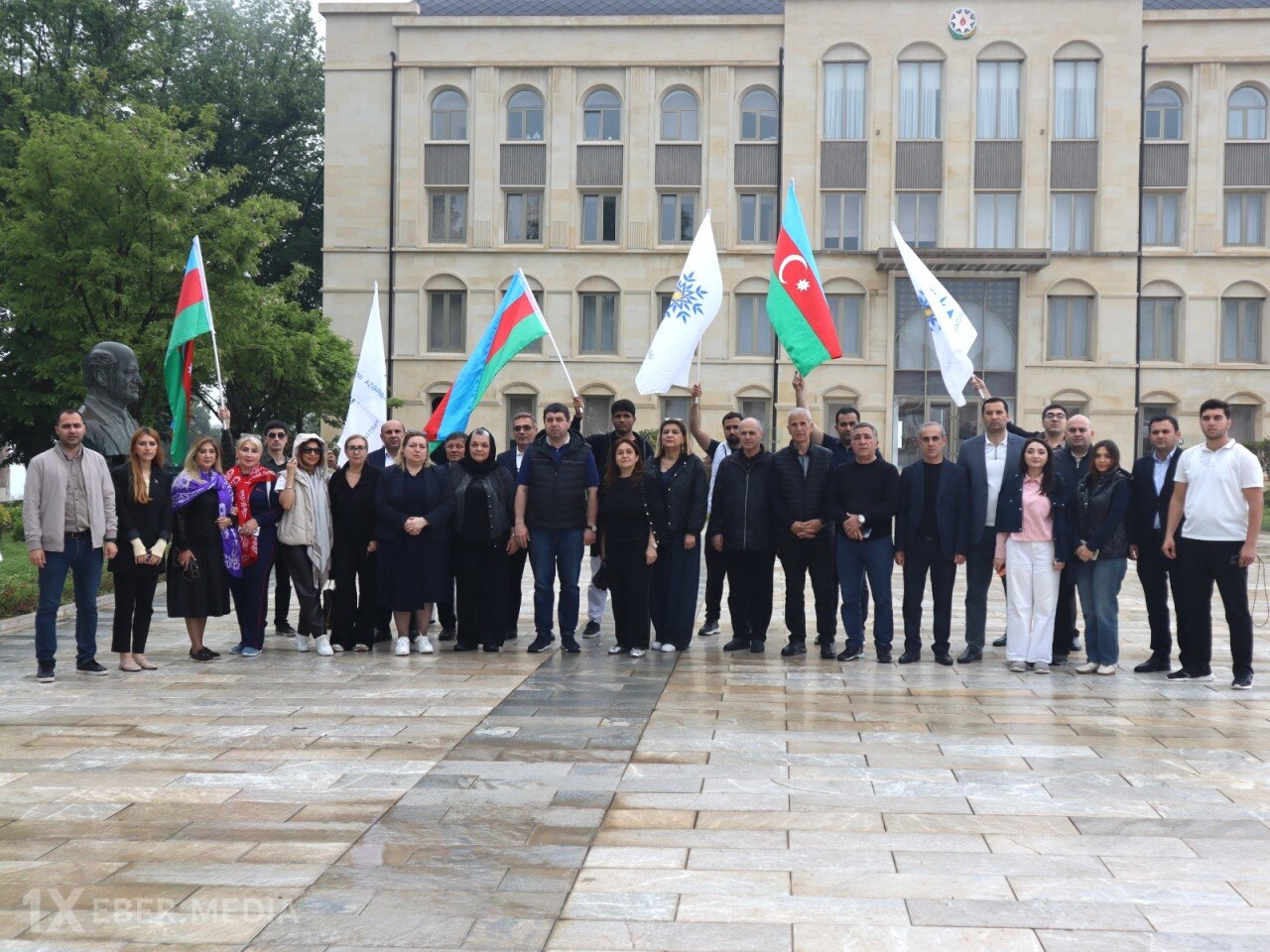 YAP Yasamal rayon təşkilatının nümayəndələri Qarabağa səfər etdilər
