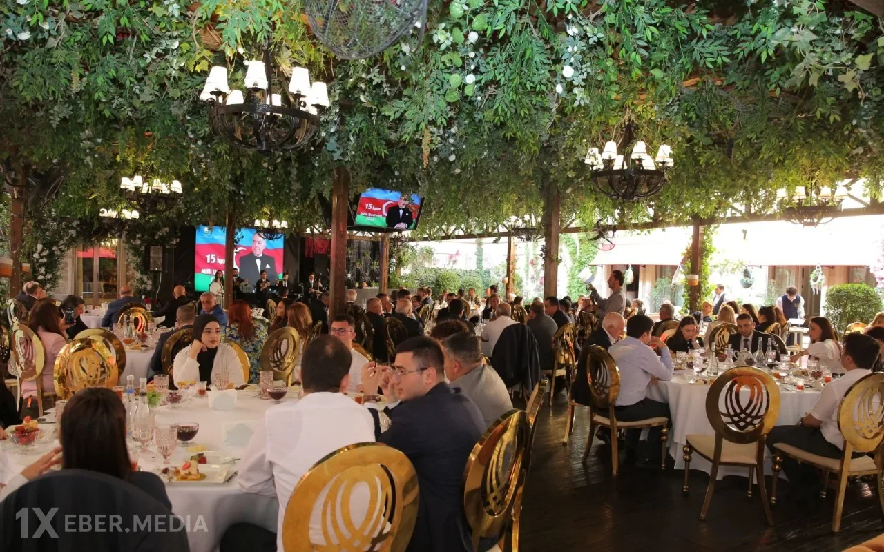 Xəzər rayonunda “Qurtuluşun memarlıq izi” adlı tədbir keçirilib - FOTOLAR