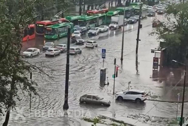 Rusiyada təmirinə yarım milyard rubl sərf olunan yol sahəsi daşqından zərər görüb