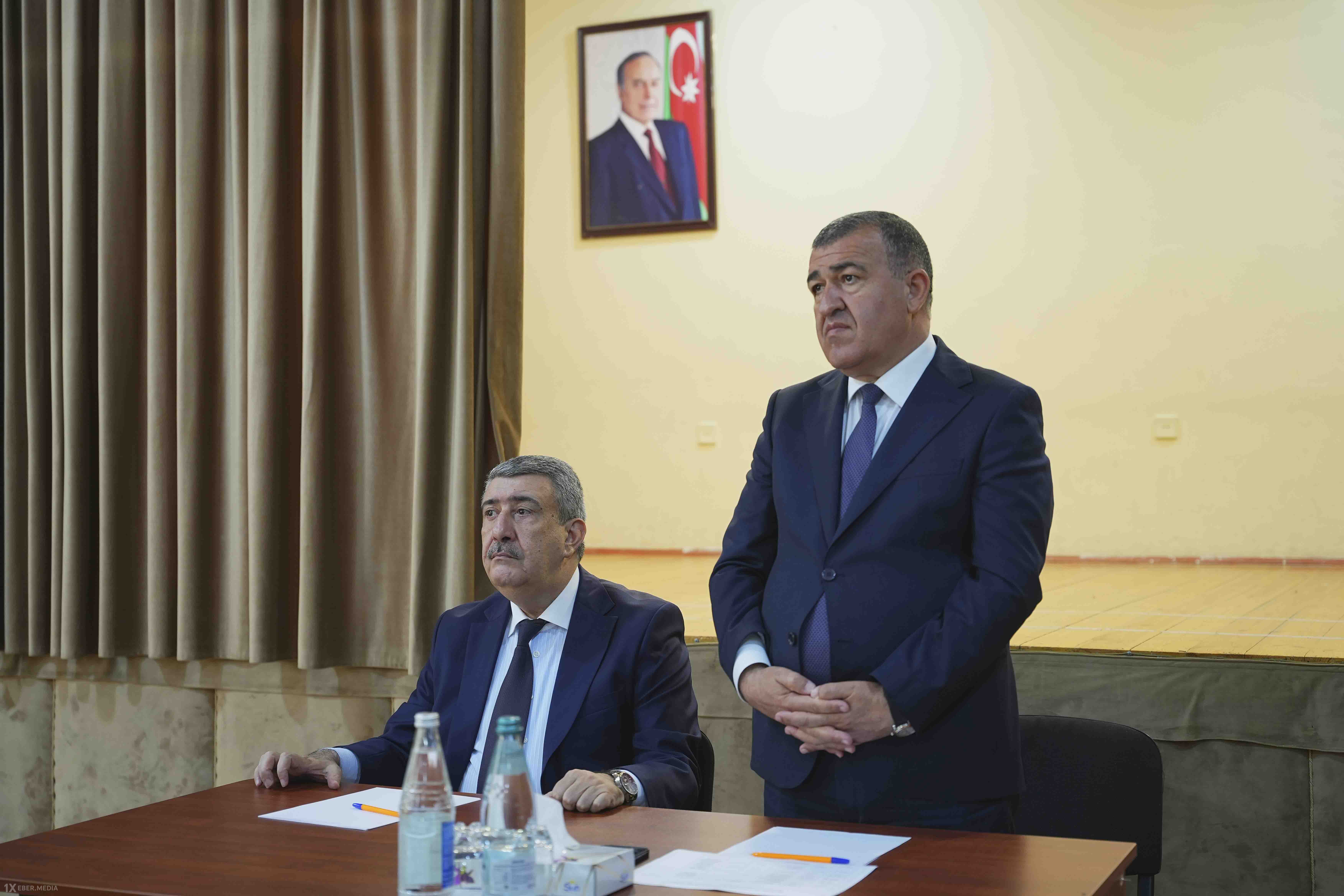 Rafiq Quliyev 27 saylı tam orta məktəbdə vətəndaşlarla görüşdü