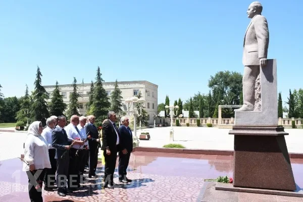 Ağdamda 17 İyun-Tibb işçilərinin peşə bayramı gününə həsr edilmiş tədbir keçirilib - FOTOLAR