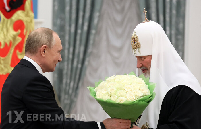 Putin Patriarx Kirili təbrik etdi