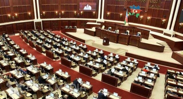 Milli Məclisin növbəti iclası başladı