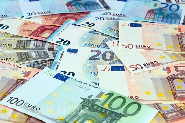 Avropa Ukraynaya meqa-kredit çərçivəsində ilk vəsaitin köçürüləcəyini açıqladı