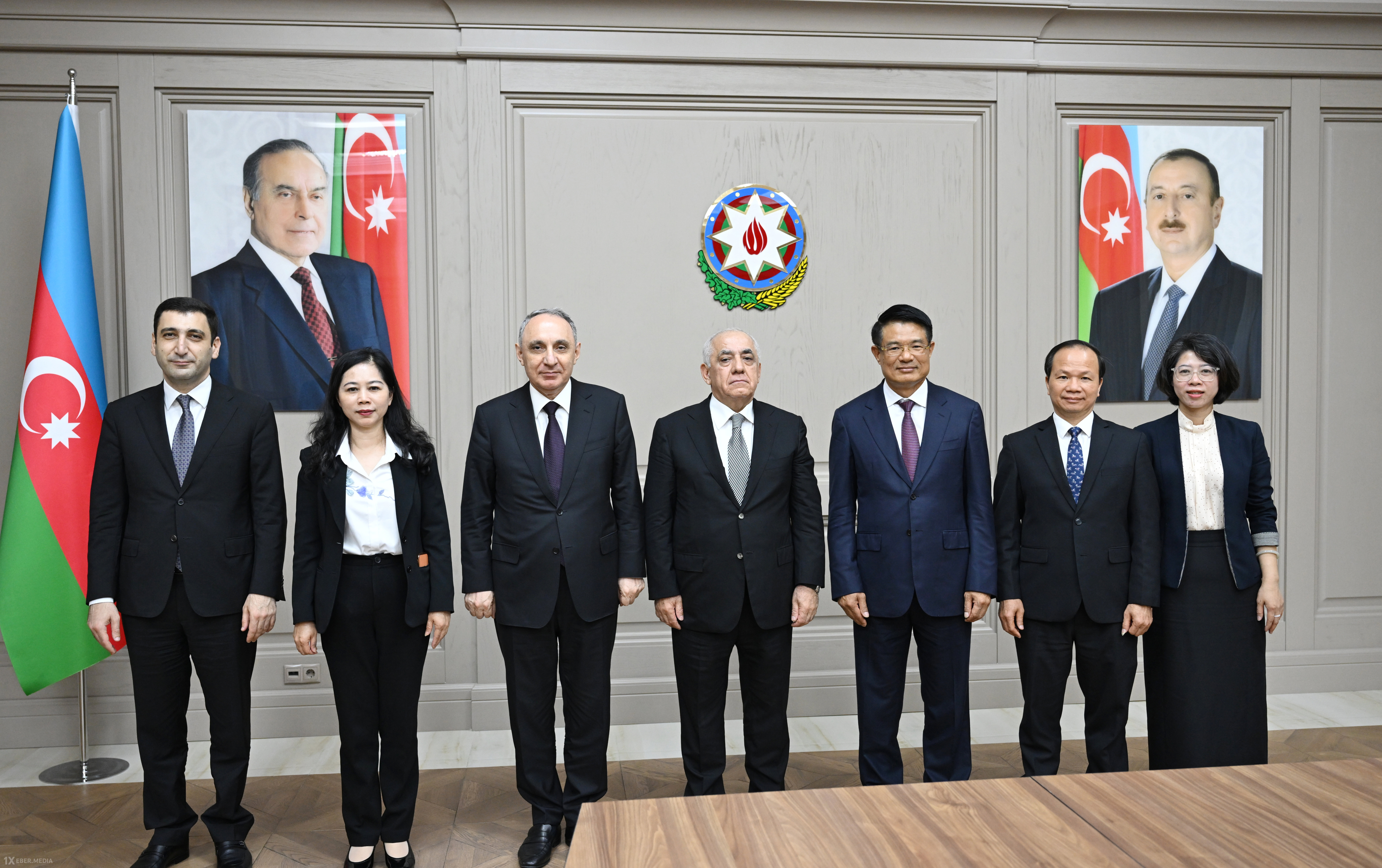 Baş nazir Vyetnamın Baş prokuroru ilə görüşdü
