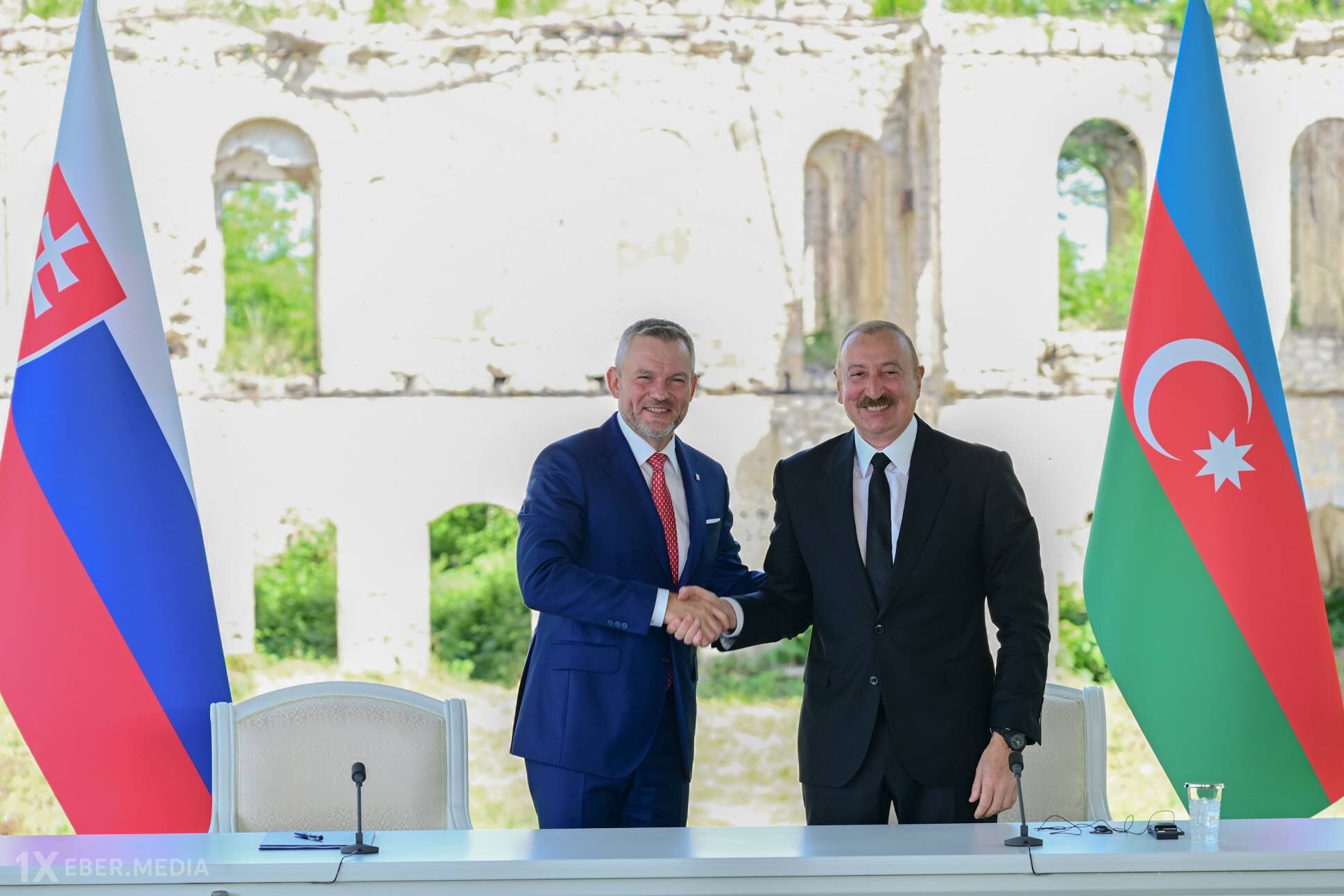 Slovakiya ilə siyasi əlaqələr yüksək səviyyədədir və qarşılıqlı səfərlər artıq müntəzəm  xarakter almışdır