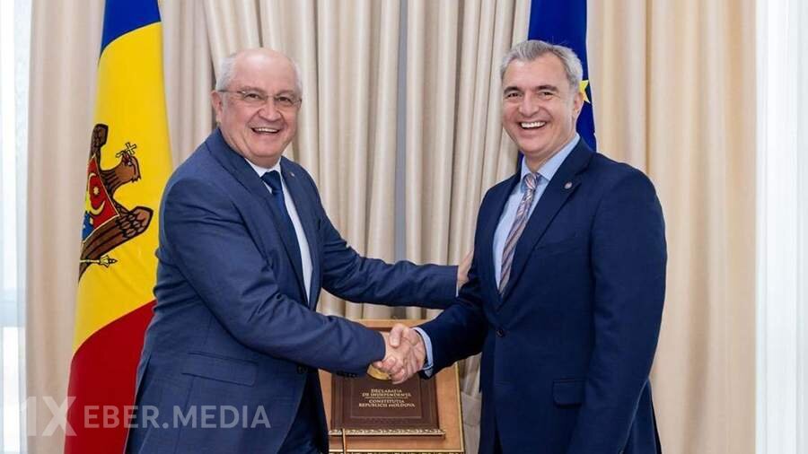 Moldovanın iqtisadiyyat naziri Eugen Osmoçesku baş nazir səlahiyyətlərinin müvəqqəti icraçısı təyin edilib